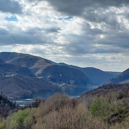 Agriturismo I Due Regni Petrella Salto Екстериор снимка